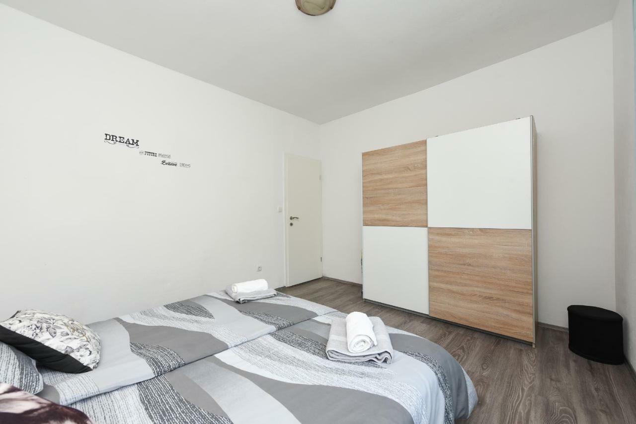 Apartmani Damant Задар Екстериор снимка